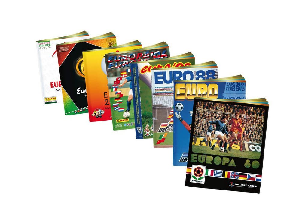 Im Bild sind die Ausgaben der Europameisterschaften-Sammelbilder von 1980 bis 2008.