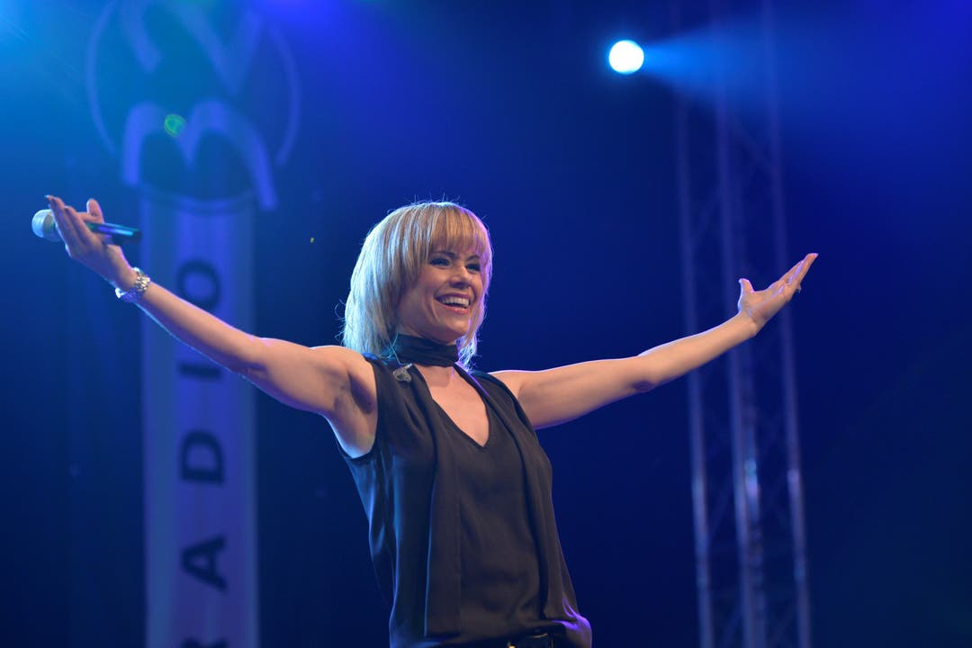 Francine Jordi begeisterte das Publikum an der Grega in Grenchen mit einem bunten Mix ihrer Songs.
