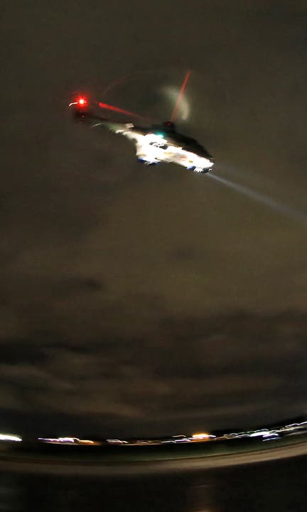 Super-Puma im Anflug Mit ihm werden die Schwer-Verletzten ausgeflogen.