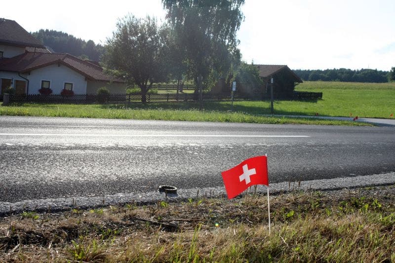 Schon der Anfahrtsweg zur Feier der Auslandschweizer in Österreich ist signalisiert