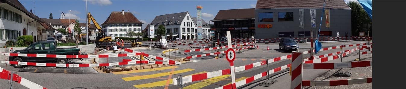 Bauarbeiten bei der Einmündung Bahnhofstrasse/Kantonsstrasse in Frick