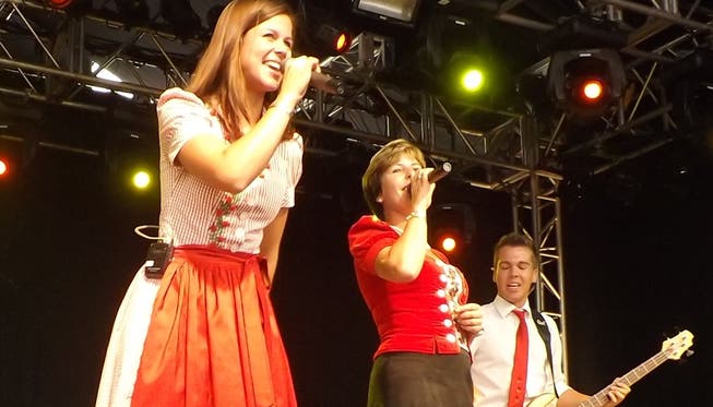 Oesch’s die Dritten sangen inbrünstig Hits wie «Du bist mein Sonnenschein» oder «Swiss Girl».