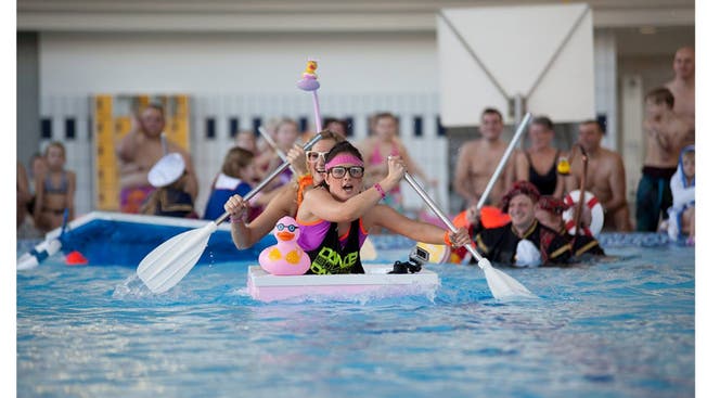 In Deutschland landete das Badewannenrennen von «Kids World Events» einen Riesenerfolg – Gleiches erhofft sich Thomas Müller in der Oltner Badi.
