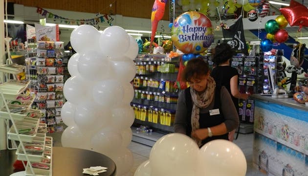Im Herznacher Ballonparadies: Ballonladen «Fantasy World». – Foto: bi