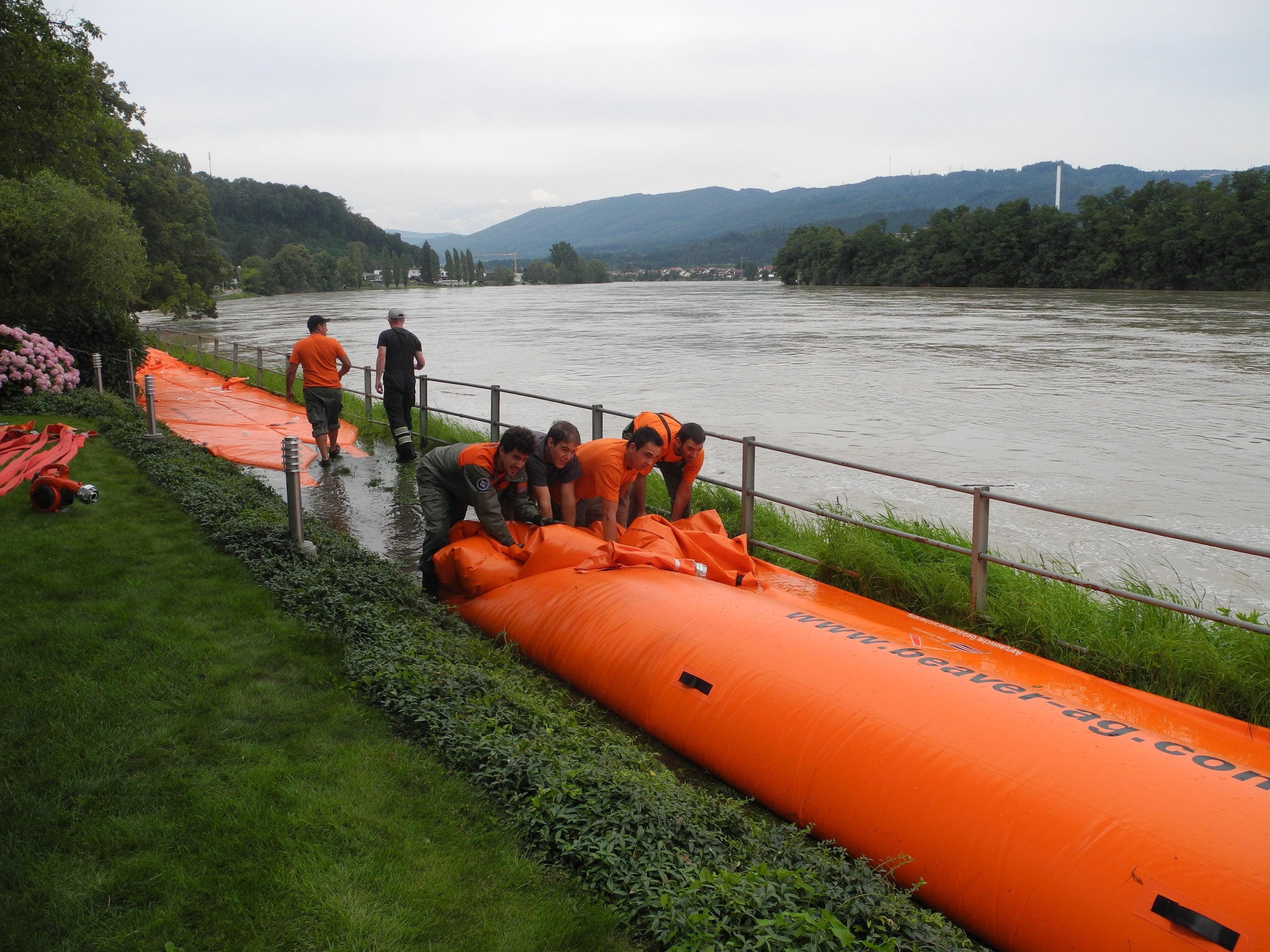 Bildstrecke - Dauerregen Im Aargau