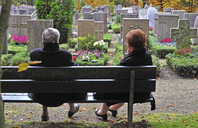 Das klare Ja zur Totalrevision des Reglements für das Bestattungs- und Friedhofswesen bittet die Angehörigen stärker zur Kasse
