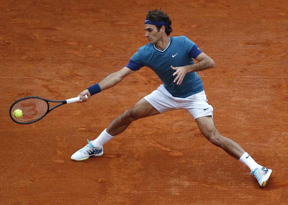 Roger Federer gewinnt den ersten Satz mit 6:4.