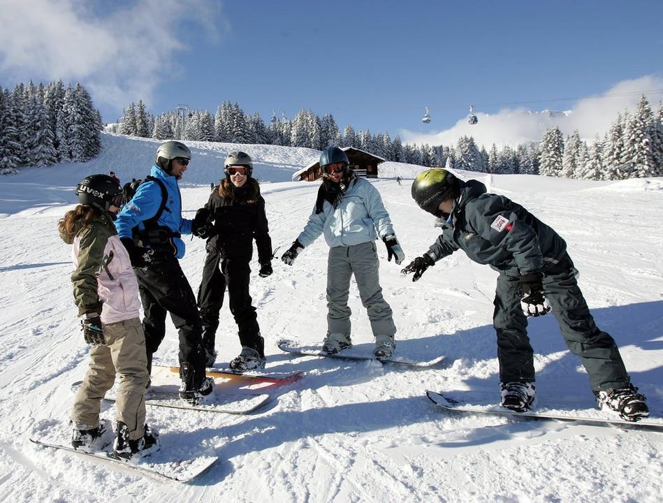 Um Gegensteuer zu geben, haben die Bergbahnen eine Förderkampagne lanciert für Schneesportlager der Schulen