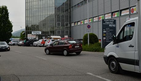 Auf der Industriestrasse West in Hägendorf ist von den Verkehrsteilnehmenden zurzeit besonders viel Aufmerksamkeit gefordert. Bruno Kissling