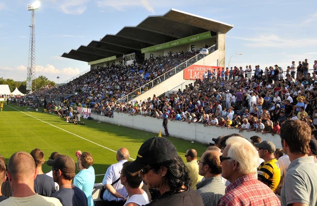 Grosser Publikumsaufmarsch am Uhrencup in Grenchen (im Bild die Partie YB – West Ham von 2011).