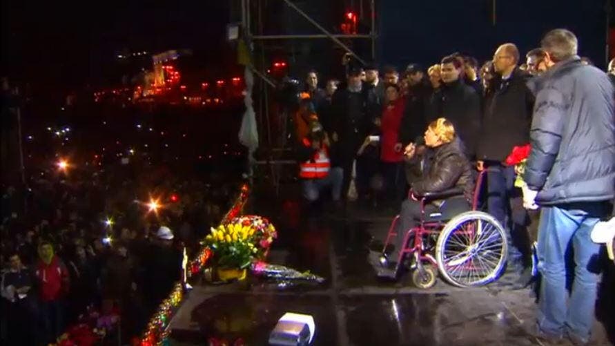 Timoschenko sitzt in einem Rollstuhl