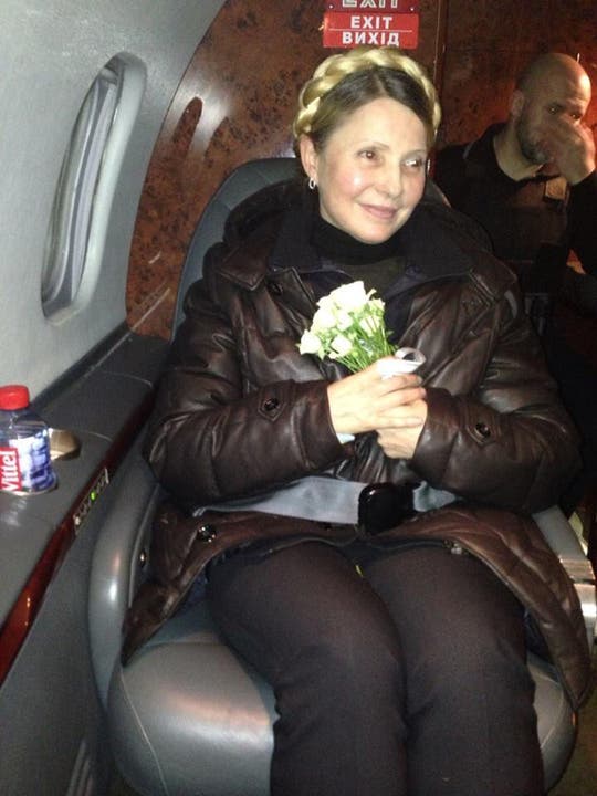 Julia Timoschenko im Flugzeug auf dem Weg nach Kiew.