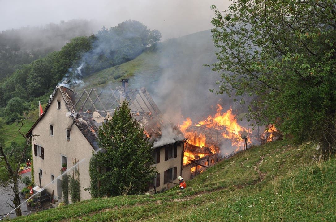 Grossbrand auf Bauernhof am Hauenstein