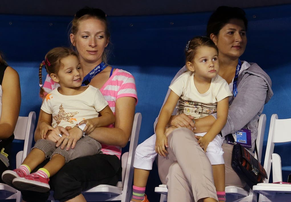 Roger und Mirka Federer mit den Zwillingen Charlene Riva und Myla Rose.