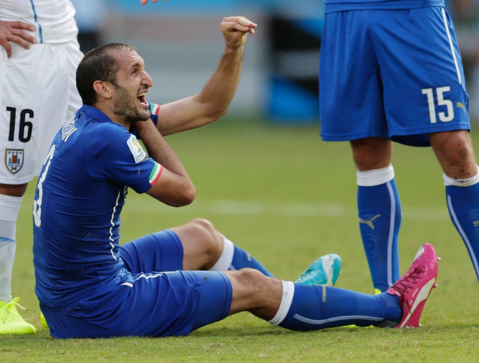 Chiellini schmerzt nach der Suarez-Attacke die Schulter