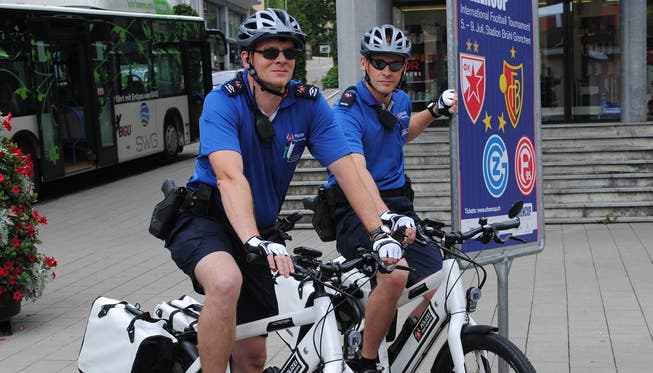 Sicherheit auf Rädern: Seit einem Monat ist die Stadtpolizei auch auf E-Bikes unterwegs.