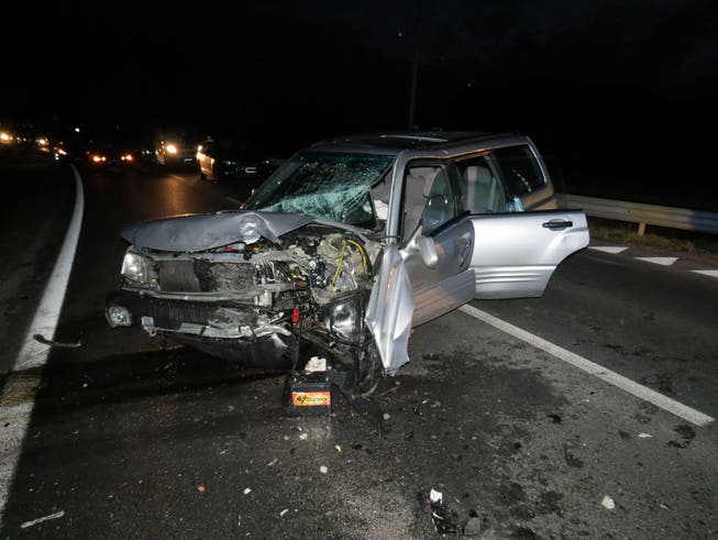 Unfall in Untersiggenthal: Der zerstörte Subaru des 80-jährigen Unfallfahrers