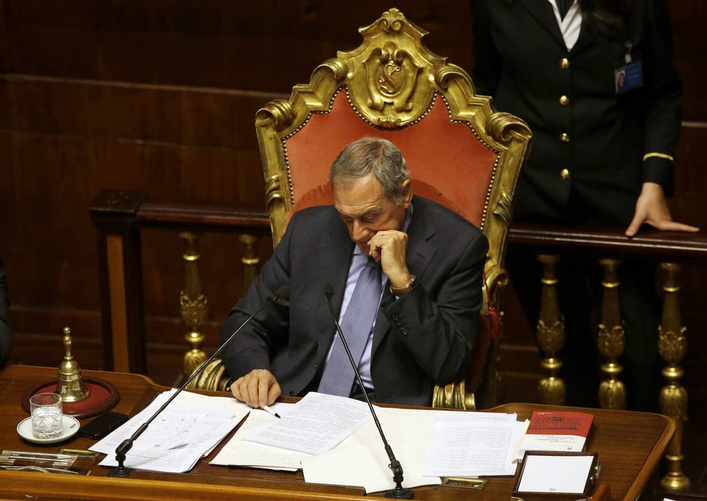 Senatpräsident Pietro Grasso eröffnet die Sitzung