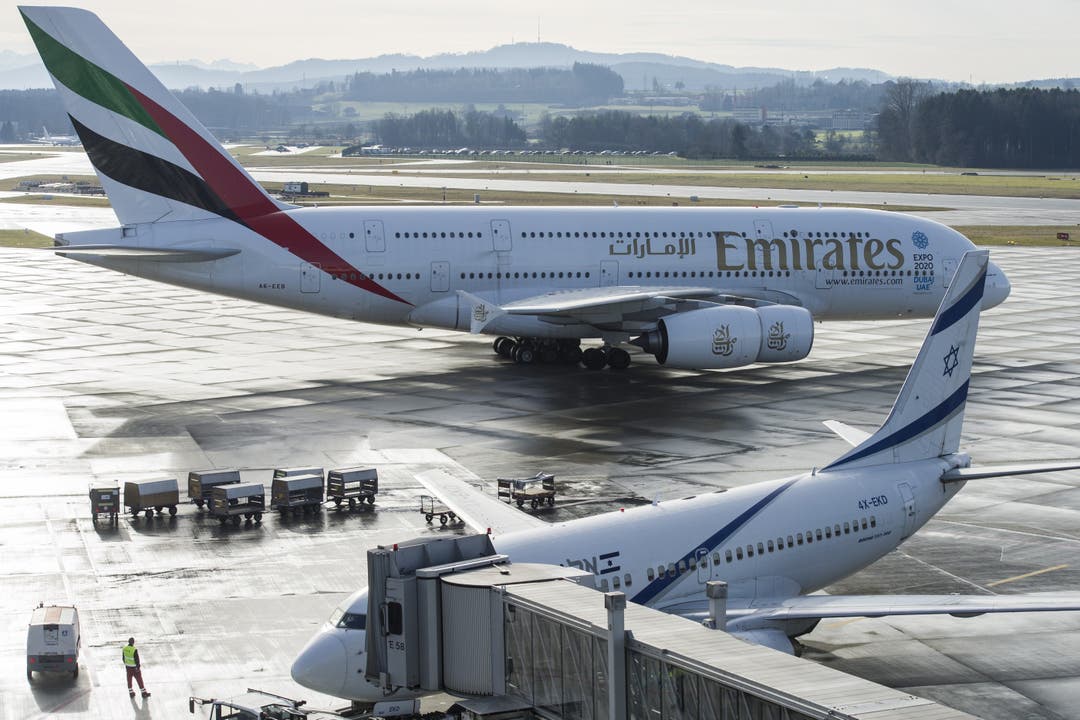 Der A380 im Vergleich zu einem kleineren Flugzeug