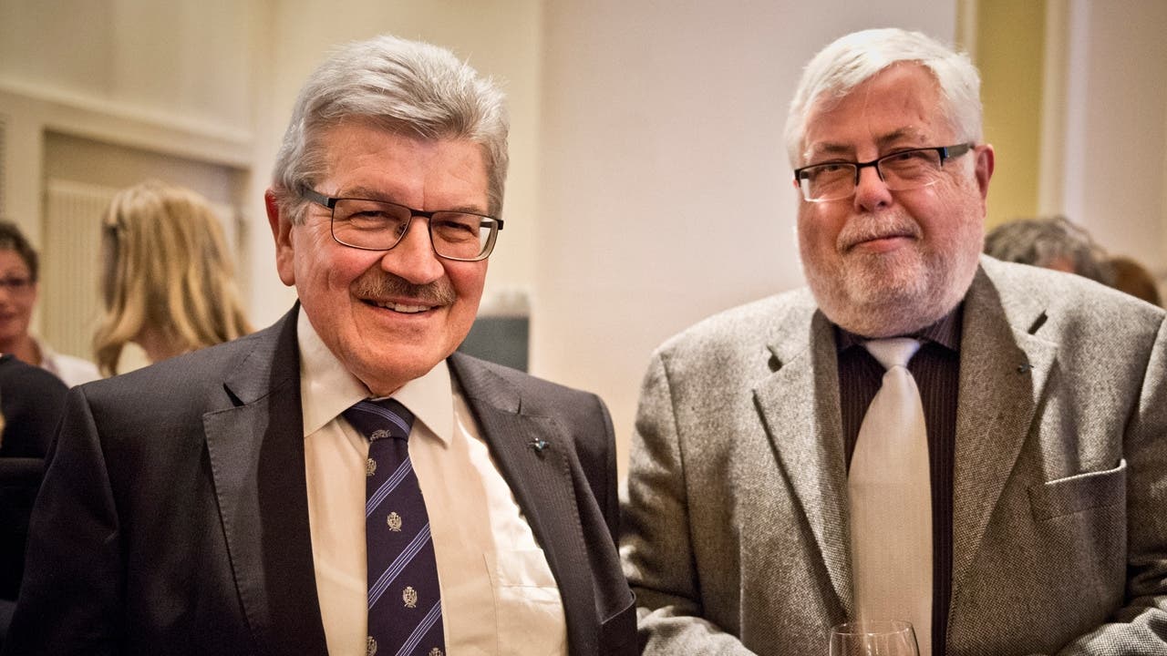 Regierungsrat Roland Brogli (links) und der Suhrer Gemeindepräsident Beat Rüetschi.
