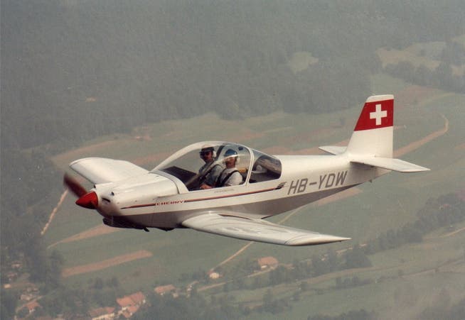 Ein Eigenbau-Flugzeug im Reiseflug: Brändli BX-2 Cherry.