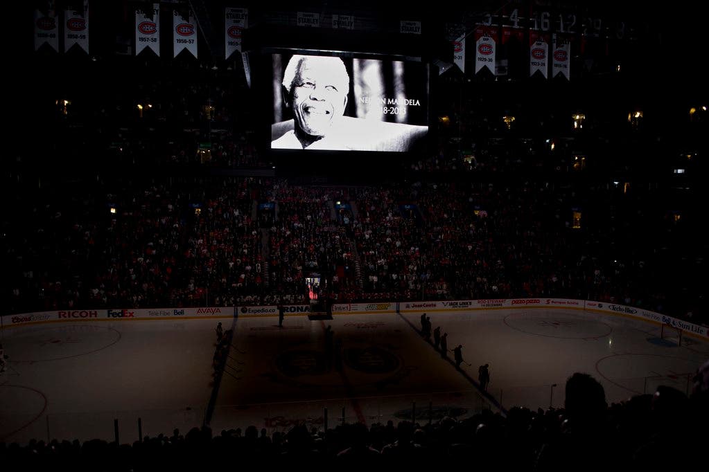Gedenkminute beim NHL-Spiel zwischen den Montreal Canadiens und den Boston Bruins.