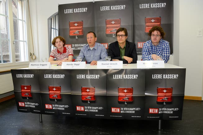 Pressekonferenz in Solothurn (v.l.): Matthias Enggist (Juso), Hardy Jäggi (SP), Daniel Urech (Grüne), Niels Kruse (Junge Grüne)