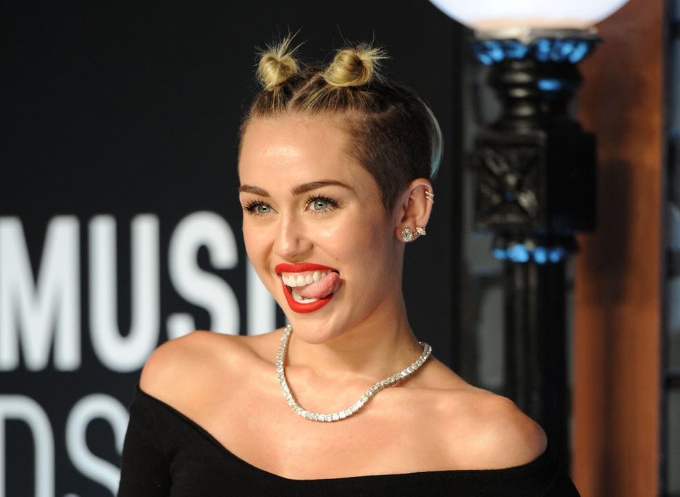 Miley Cyrus an den MTV Video Music Awards in Brooklyn, New York City