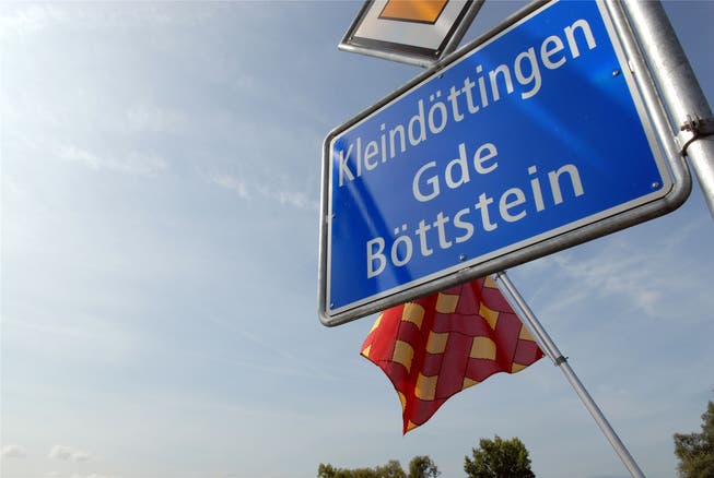 Die Stimmberechtigten der Gemeinde Böttstein wollen, dass ein Unterhaltsplan für Strassen und Werkleitungen erstellt wird.