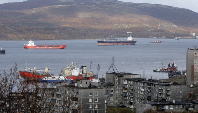 Das Greenpeace-Schiff Arctic Sunrise ist in Murmansk angekommen.