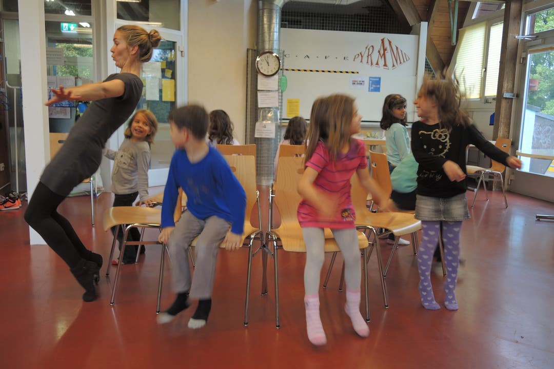Improvisations-Theaterkurs im Lindenhaus für Kinder mit Theaterfrau Sandra Sieber