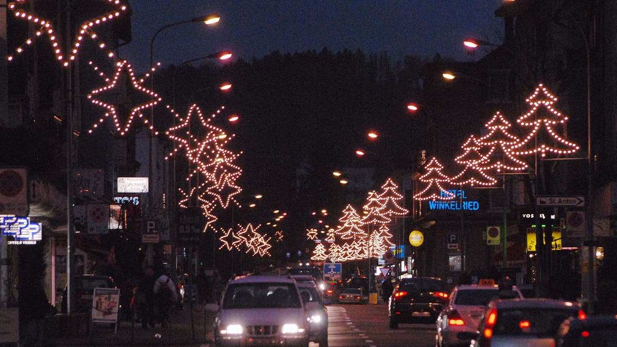 Wettingen - 4736 LED-Lampen sorgen in Wettingen für Weihnachtsstimmung