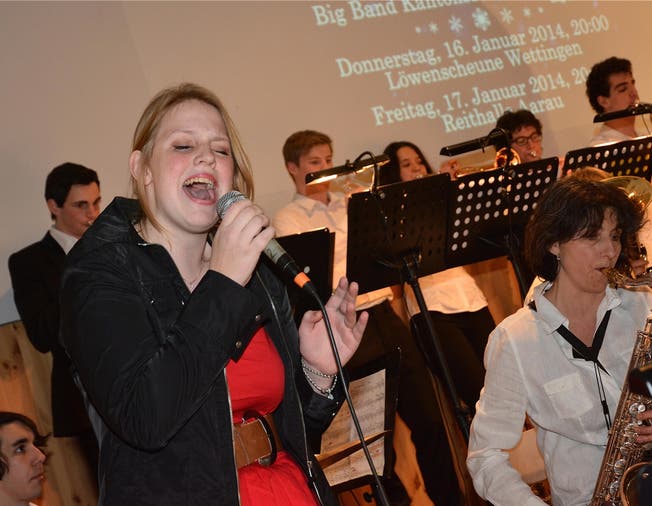Die Kanti-Schülerin Géraldine Schneider kämpft mit ihrer Stimme für die Wettinger Jazz-Band.