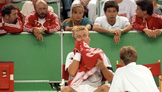 Jakob Hlasek hat sich 1992 in Genf vor 18000 Fans im Davis-Cup für die Schweiz erfolgreich verausgabt.key