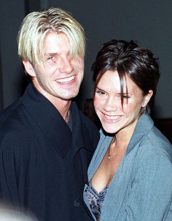 Junge Liebe zwischen dem Sportler und der Sängerin: David Beckham und "Spice Girl" Victoria" anno 1998