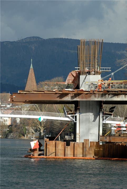 Aarebrücke der Westumfahrung während der Bauphase.