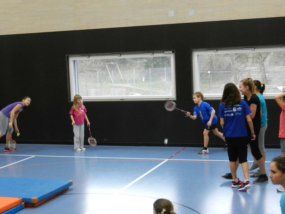 Pilotprojekt Open Sunday in Subingen, Federball spielen (4)