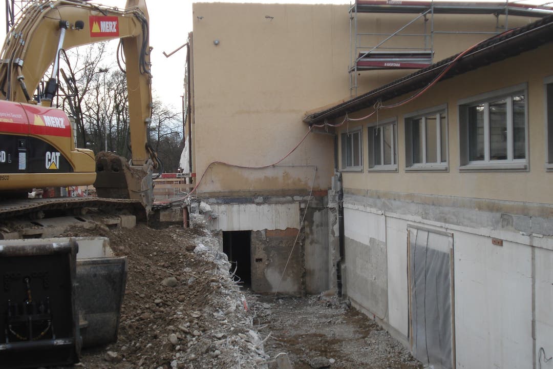 Februar 2014 Rückbau-(Abbruch)-Arbeiten beim Oberstufenzentrum