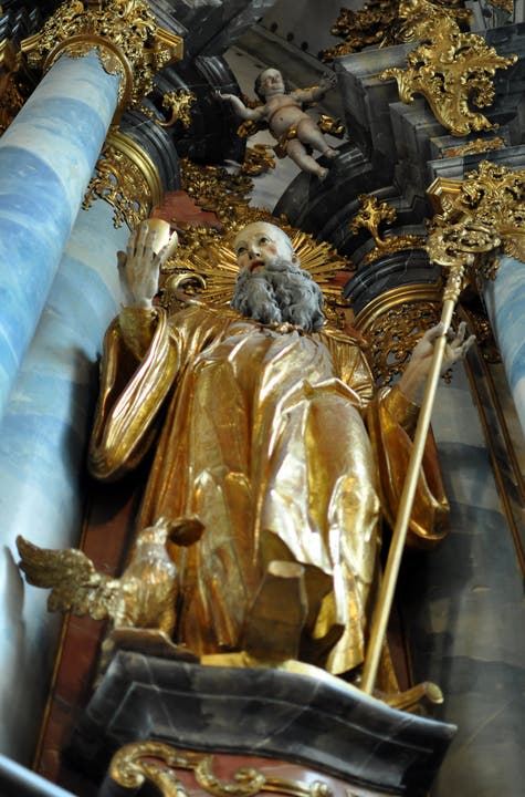 Gotisches Figur des heiligen Benedikt von Nursia