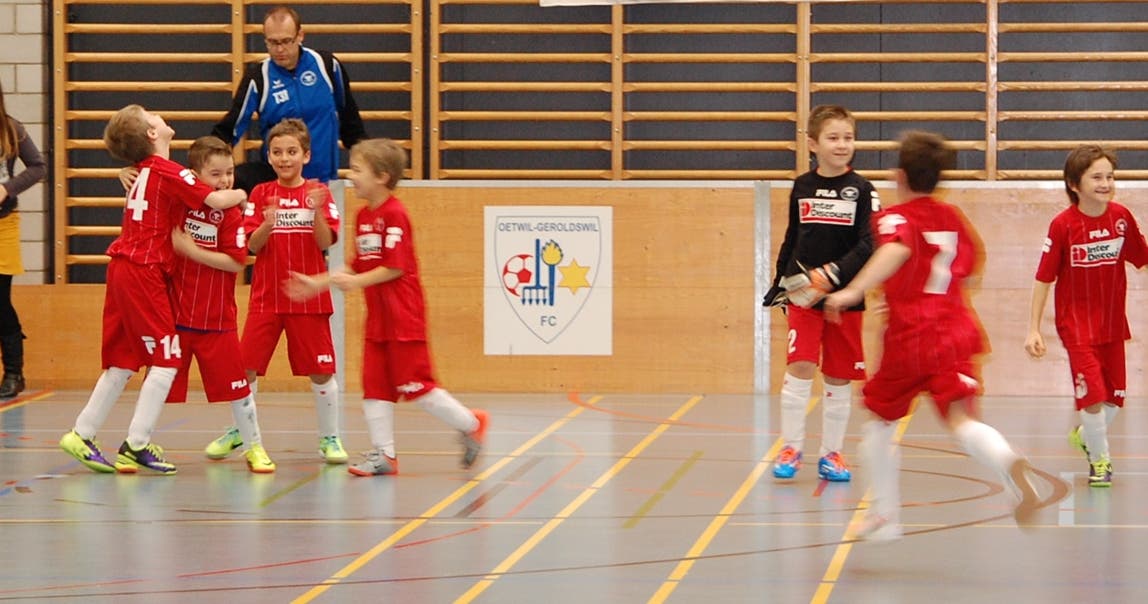 Hallenturnier des FC Oetwil-Geroldswil trafen sich in Weiningen die regionalen E- und F-Teams