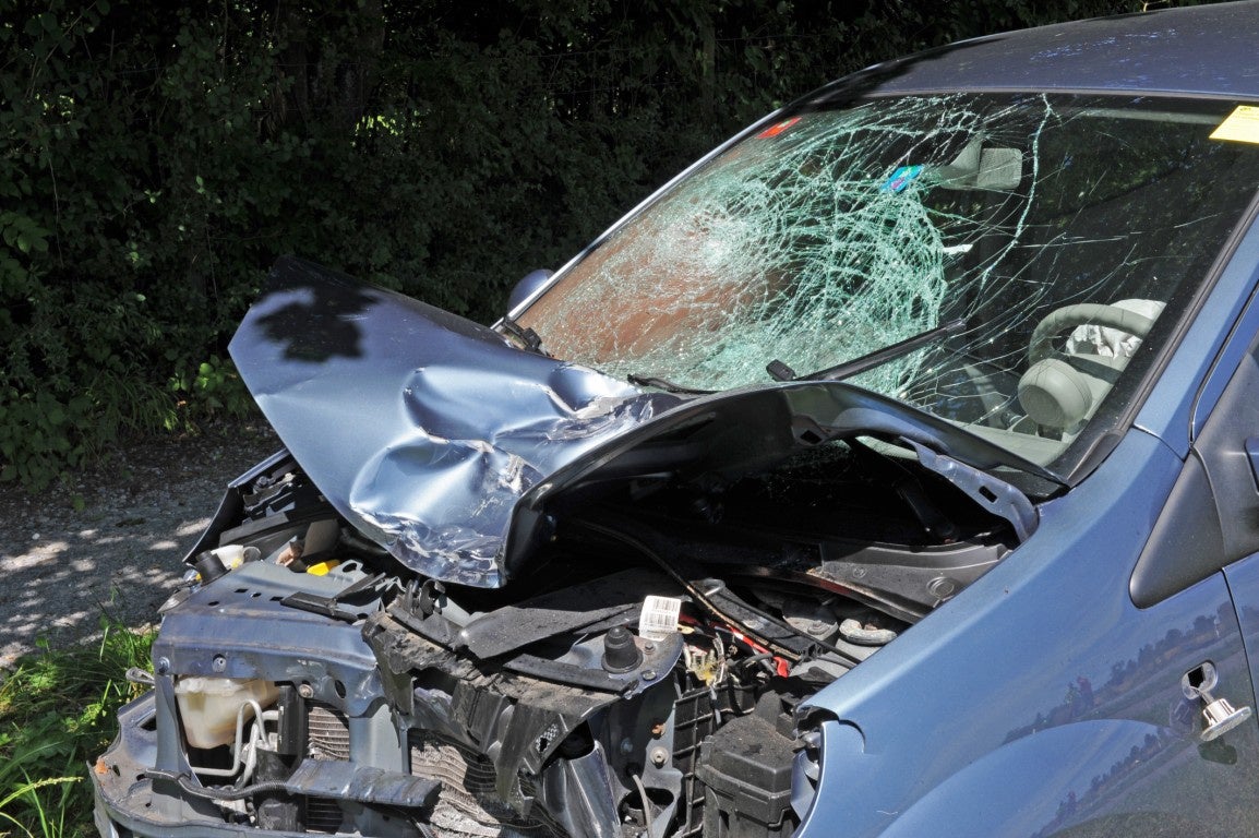 Greifensee - Motorradfahrerin Wird Bei Frontalkollision Tödlich Verletzt