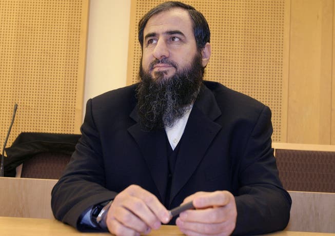 Der vermeintliche Kopf der «Auslandabteilung» Der in Oslo lebende salafistische Prediger Mullah Krekar.