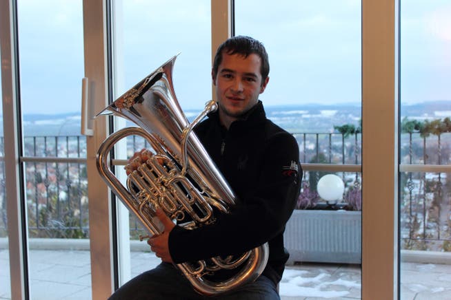 Der junge Militärmusiker Marc Schneider spielt seit rund sechs Jahren Euphonium.