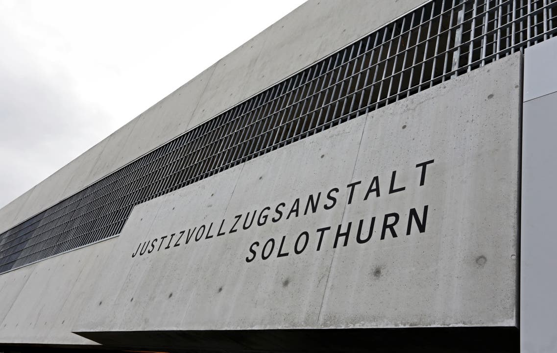 Insgesamt verfügt die JVA Solothurn über 96 Zellen.