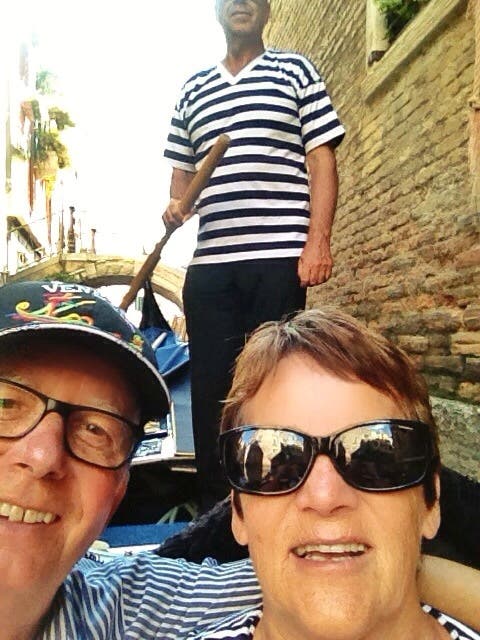 Peter und Annerös aus Holziken geniessen Venedig.