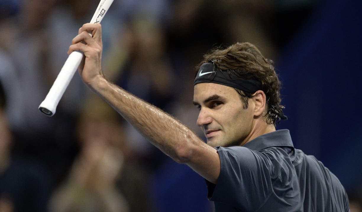 Federer erringt Zittersieg gegen Istomin