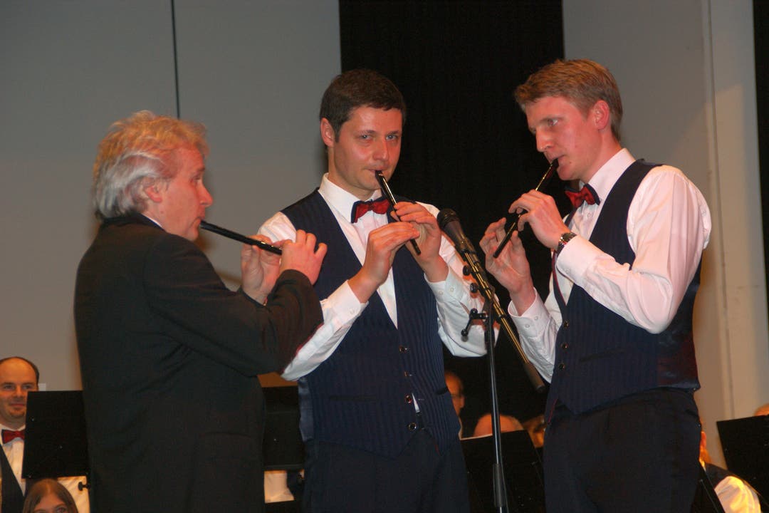 Albin Stöckli, Ruedi Häusermann und Dani Hauser spielten ein Intermezzo auf der irischen Tin Whistle