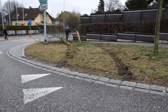 Der Unfall hat sich am Kreisverkehr Zuchwilerstrasse / Engestrasse ereignet.