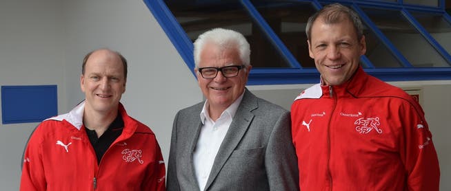 Trainer Heinz Moser, Turnierdirektor Josef Ingold und Assistenztrainer Reto Gertschen hoffen auf Schweizer Siege.