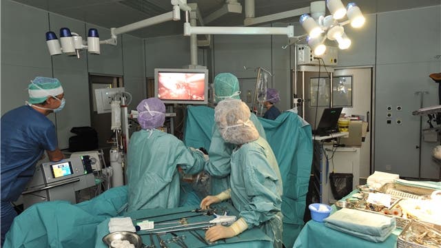 Blick in einen Operationssaal des Kantonsspitals Olten (Themenbild)